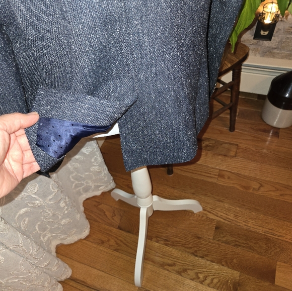 Banana Republic Dark Gray Blazer - Picture 7 of 11